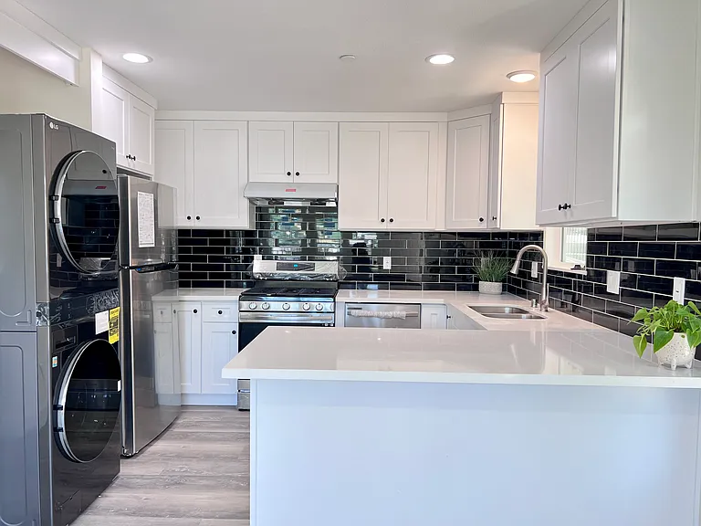 1933 Vestal Ave — Photo 13