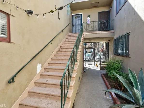 925 E Appleton St, Long Beach, CA 90802