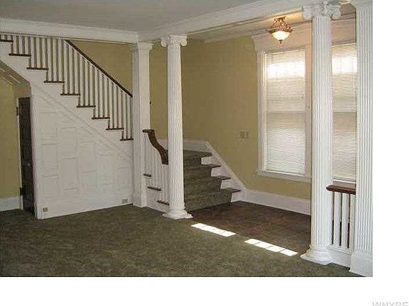 3rd image of 21 Bidwell Pkwy