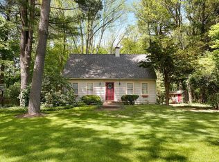 28 Brown Dr, Walpole, MA 02081