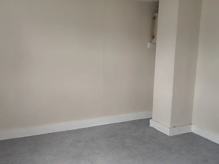 1062 Broadway Ave NW — Photo 15