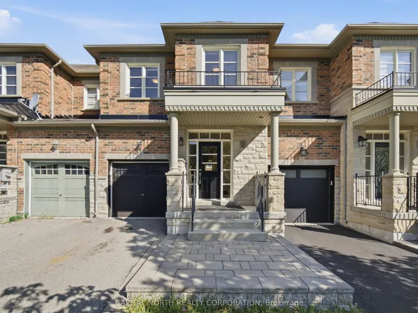 384 William Dunn Cres, Newmarket, ON L3X 3L2