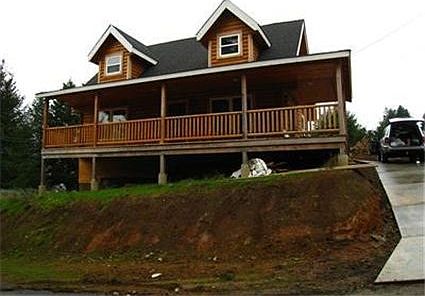 2nd image of 360 Seafoam Rd