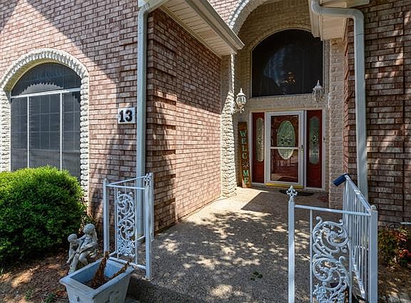 3rd image of 13 Shady Creek Ln