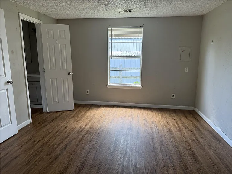 9084 Peggy Dr — Photo 7