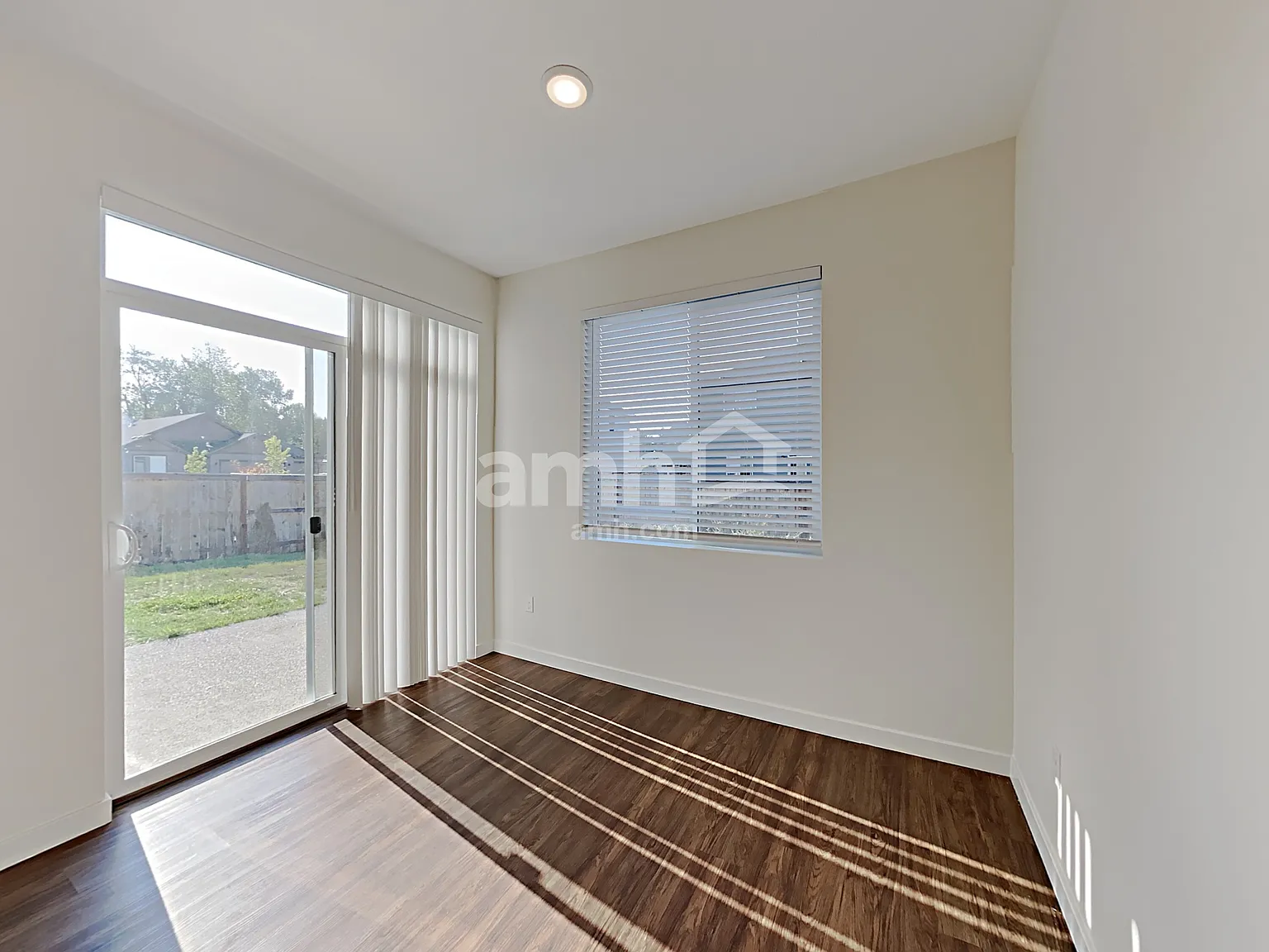3 bed, 2.5 bath, 1609 sqft, $2,725 — Photo 4