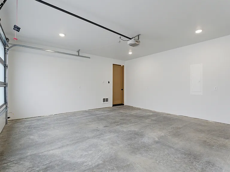 1102 Obrien Ave — Photo 29
