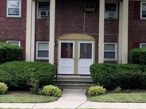 500 S Center St #11-E, Orange, NJ 07050