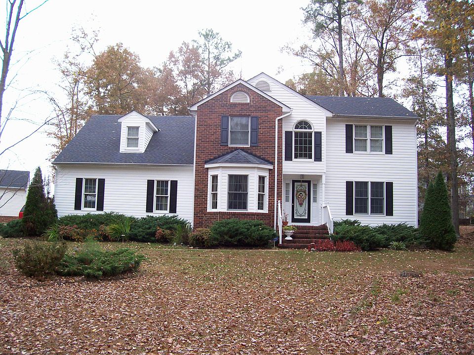 1st image of 3550 Hilton Dr