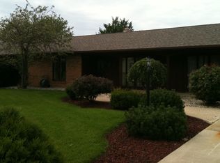 6040 S Derby Dr, Columbia City, IN 46725