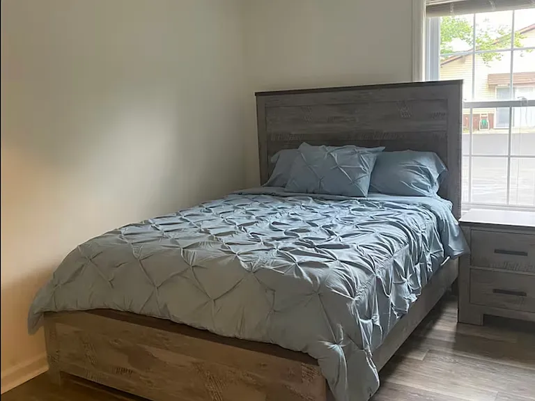 1016 E Commons Dr — Photo 8