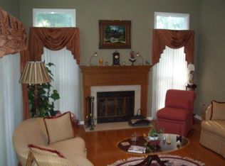 165 Grandview Ln, Mahwah, NJ 07430