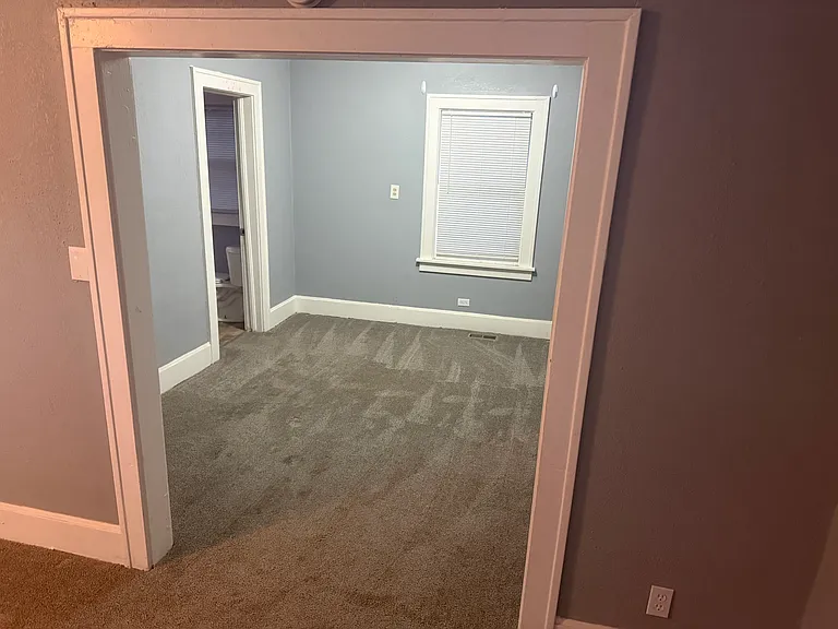 517 E Quincy St — Photo 3