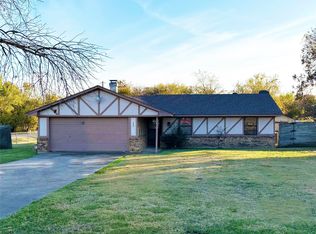 153 Spring Branch Dr, Red Oak, TX 75154
