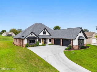 244 Ganega Trl, Vonore, TN 37885