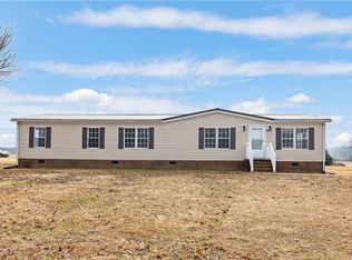 2000 Pine Log Rd, Skippers, VA 23879