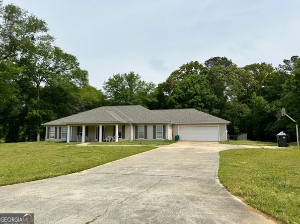 195 Ridgeway Dr, Fort Valley, GA 31030