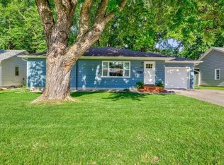 817 5th St SW, Waseca, MN 56093