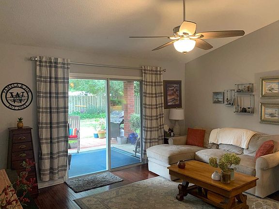 5th image of 4832 Makenna Cir