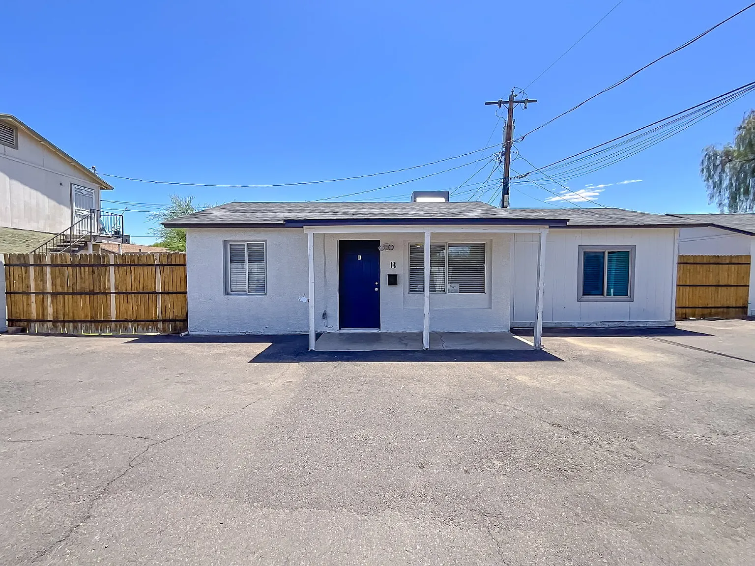 1936 E Yale St #B — Photo 1