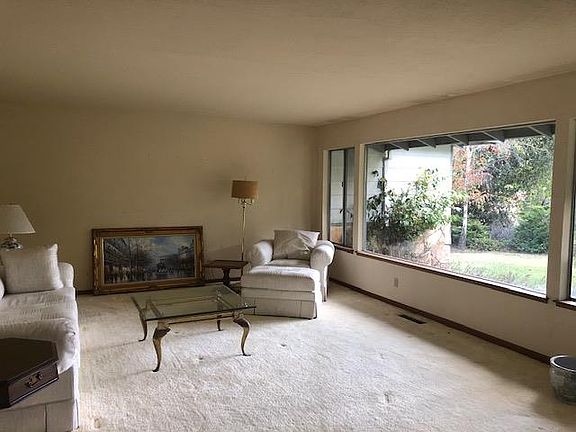 4th image of 16775 Jackson Oaks Dr