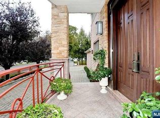 74 County Rd, Cresskill, NJ 07626