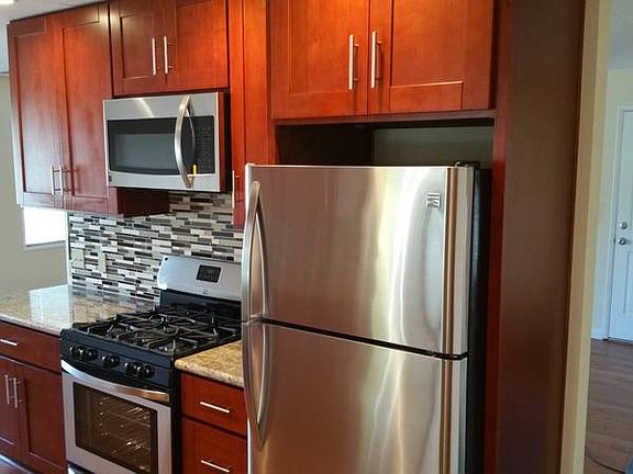 3rd image of 110 San Antonio Way