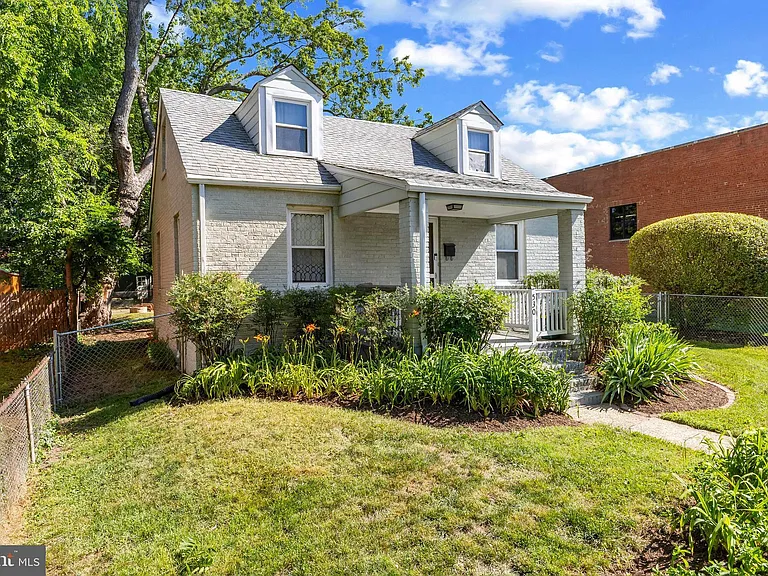 530 E Alexandria Ave — Photo 41