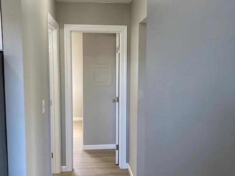 4 Ashland Ave — Photo 7