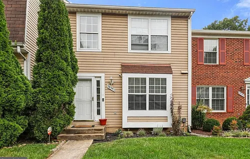 10391 College Sq Photo 1