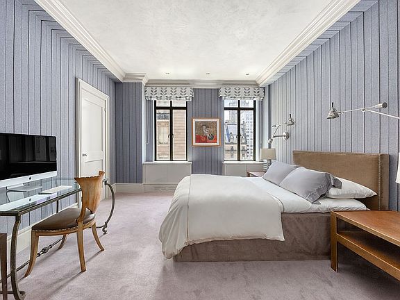 3rd image of 146 Central Park W Unit 10B