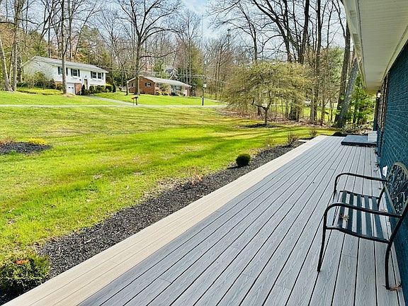 4th image of 52 Applewood Valley Dr