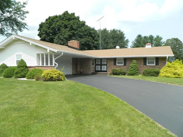 4962 Pepper Dr, Rockford, IL 61114