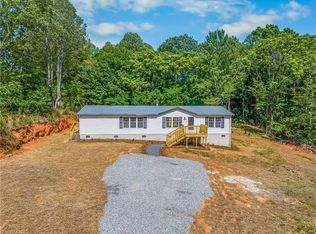1100 Sandy Ln, Sandy Ridge, NC 27046