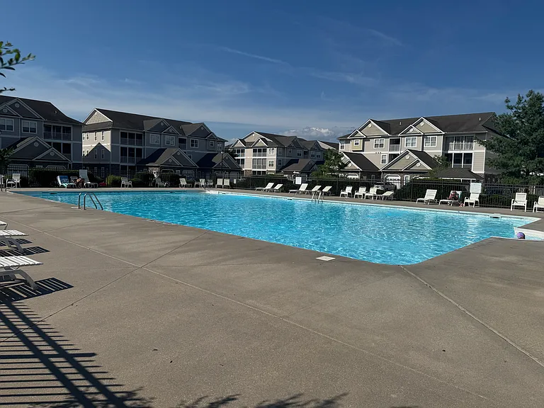 3403K N Sagamore Dr — Photo 17