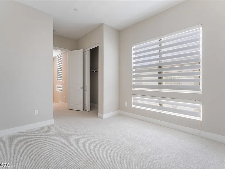667 Grey Saker St — Photo 33