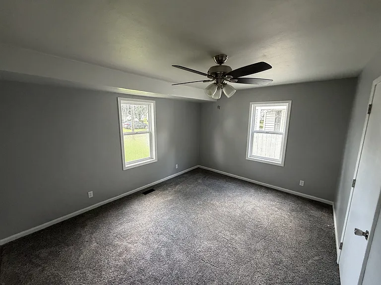 3404 S Grant St — Photo 8