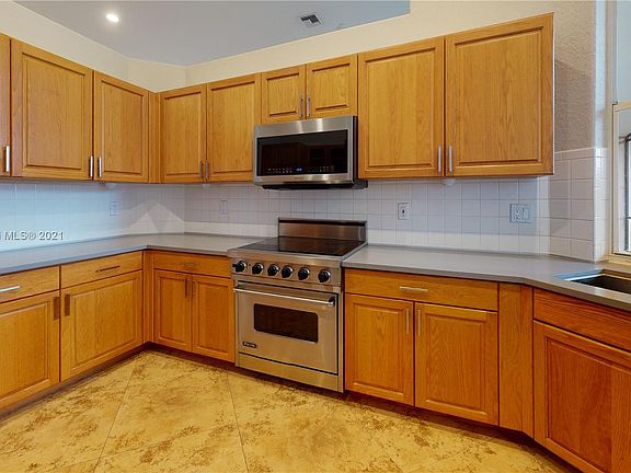 5th image of 1447 Lantana Ct
