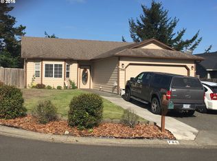 786 Sanford St, Coos Bay, OR 97420