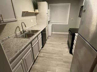 17147 Chicago Ave, Lansing, IL 60438