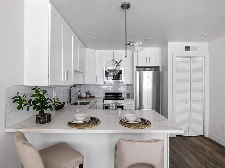 studio kitchen