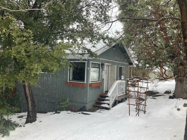25545 Seneca Dr, Idyllwild, CA 92549