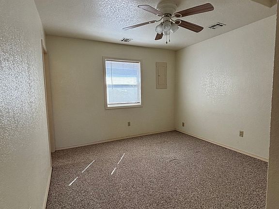 4th image of 1127 Willard Ave