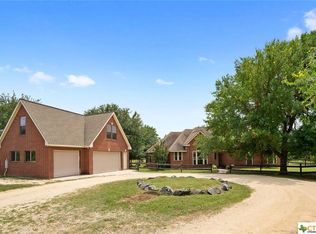162 Paintbrush Trl, Lockhart, TX 78644