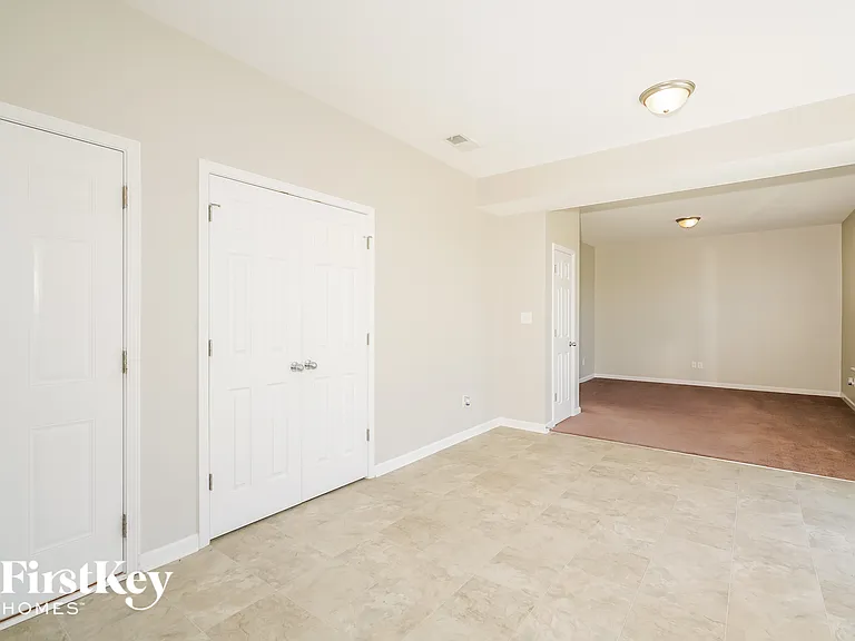 7847 Danube St — Photo 7