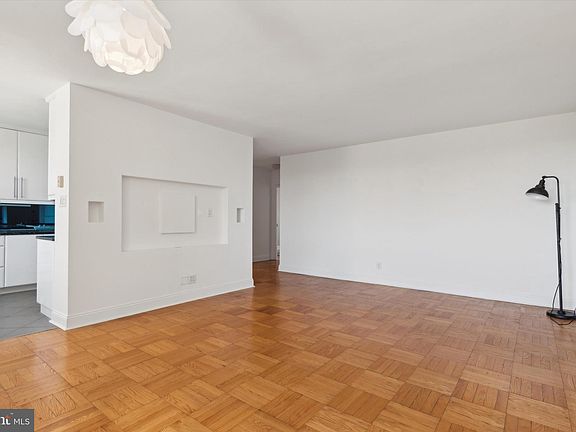5th image of 2601 Pennsylvania Ave APT 721