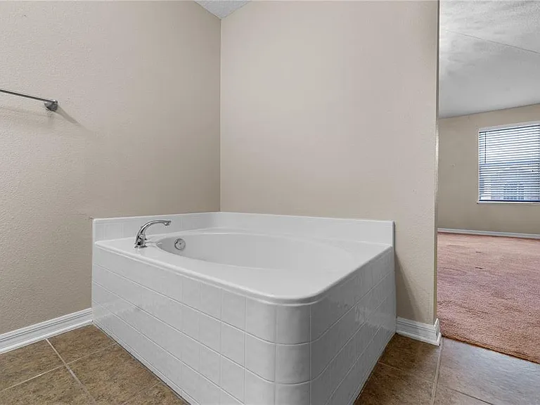 14308 NW 161st Ave — Photo 58
