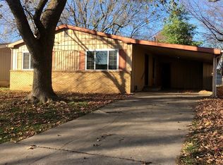 1011 E McClernon St, Springfield, MO 65803