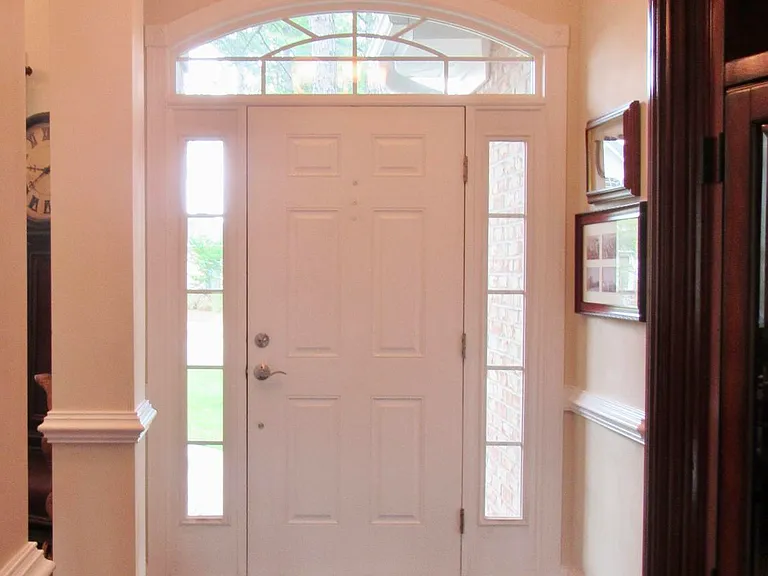 1271 Greenbriar Dr — Photo 7