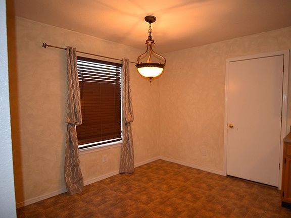 3rd image of 14338 Island Point Dr